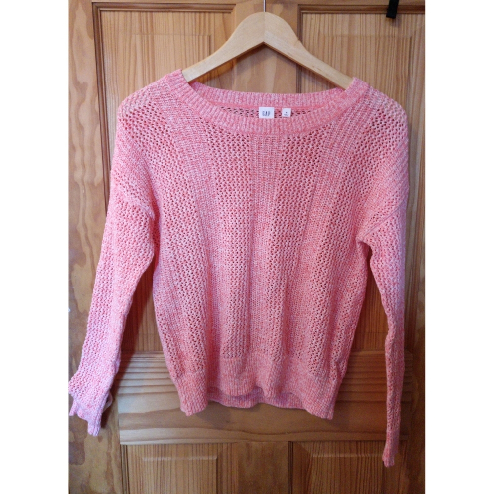 NWOT GAP Knit Sweater